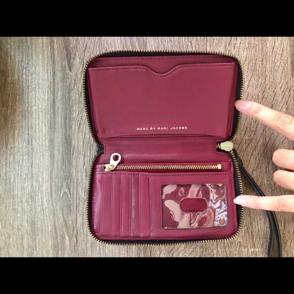 Marc by Marc Jacobs Black Leather Wallet - Picture 7 of 13